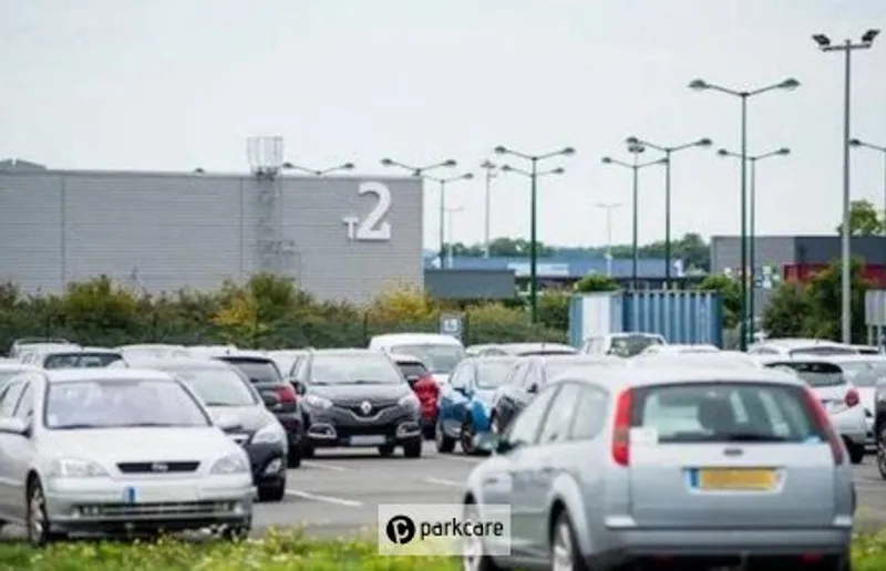 Parking Aéroport Beauvais P3 image 2