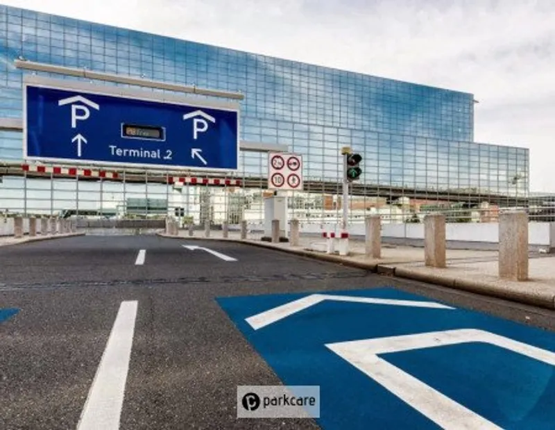 Parking Aéroport Frankfurt P8 image 3