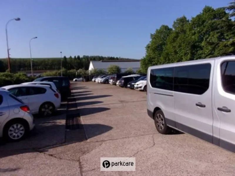 La navette gratuite de Parking Shuttle Beauvais peut être aperçue