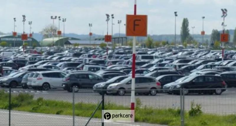 Parking Aéroport Beauvais P4 image 1