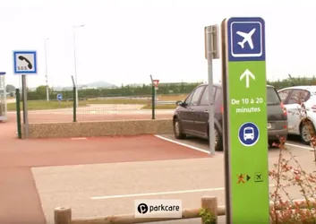 Parking Aéroport Lyon P5 image 1