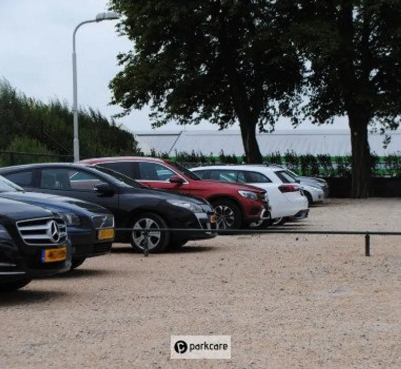 ParkingPoint Schiphol image 1
