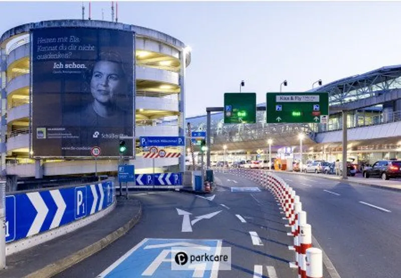 Parking Aéroport Düsseldorf P1 image 1